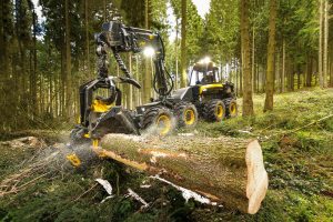 Революция в производстве гусеничных машин лесозаготовки: повышение эффективности, точности и безопасности