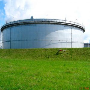 Как выбрать и установить стальной резервуар: от проекта до эксплуатации